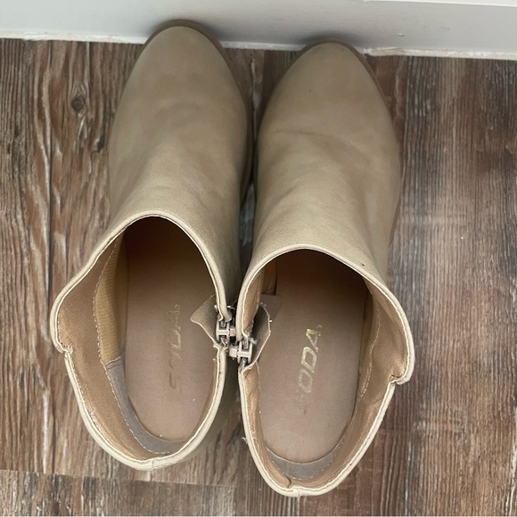 Soda Women's Mug Round Toe Tan Faux Leather Western Ankle Bootie shoes Size 6.5 - Picture 6 of 11